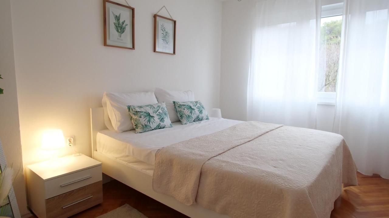 PUY Arena Apartment With 3 Bedrooms In The City Center מראה חיצוני תמונה