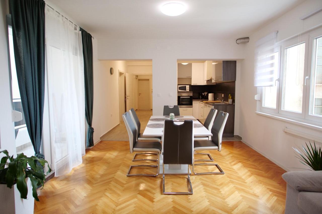 PUY Arena Apartment With 3 Bedrooms In The City Center מראה חיצוני תמונה